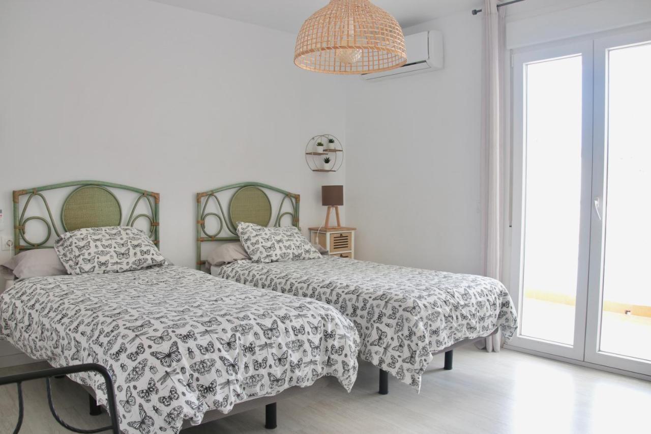 Miramar Beach Caleta De Velez Malaga المظهر الخارجي الصورة